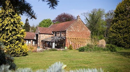 The Tithe Barn Hotel Bristol Exterior photo